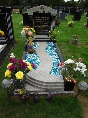 Kirstie Anne Towle, grave 2017